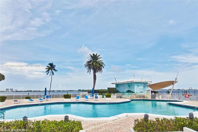 11111 Biscayne Blvd 11A, Miami, FL 33181