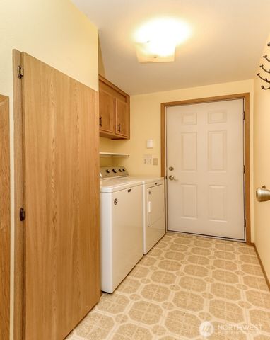 19110 101st Avenue E, Puyallup, WA 98375