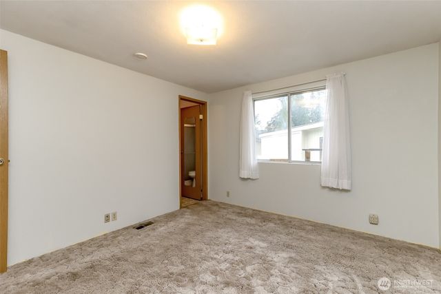 19110 101st Avenue E, Puyallup, WA 98375