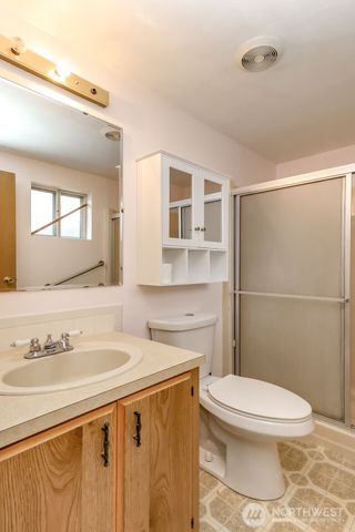 19110 101st Avenue E, Puyallup, WA 98375