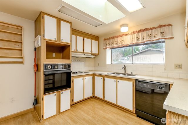 19110 101st Avenue E, Puyallup, WA 98375