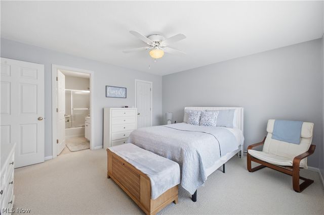 246 Village Court, Columbiana, OH 44408