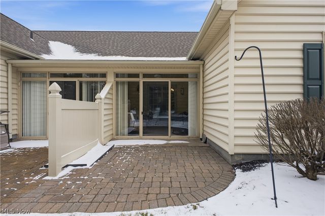 246 Village Court, Columbiana, OH 44408