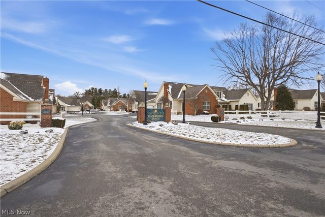 246 Village Court, Columbiana, OH 44408