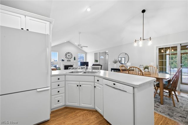 246 Village Court, Columbiana, OH 44408