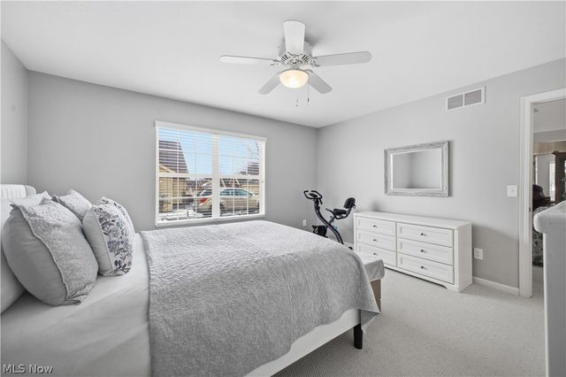 246 Village Court, Columbiana, OH 44408