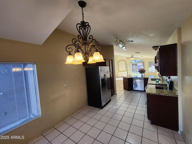 19417 N 7th Drive, Phoenix, AZ 85027