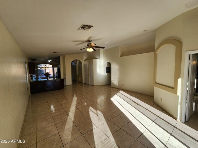 19417 N 7th Drive, Phoenix, AZ 85027