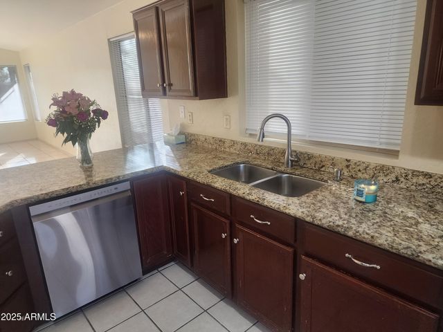 19417 N 7th Drive, Phoenix, AZ 85027