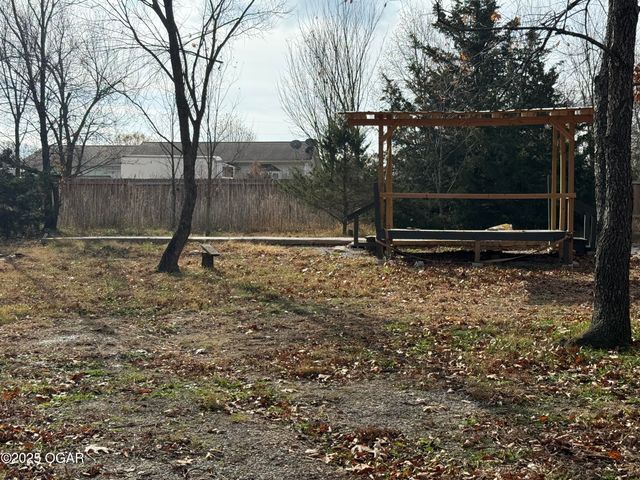 11836 Olsen Lane, Neosho, MO 64850