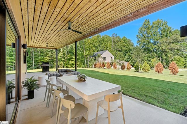 460 Enoree Road, Travelers Rest, SC 29690