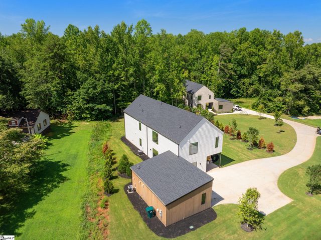 460 Enoree Road, Travelers Rest, SC 29690