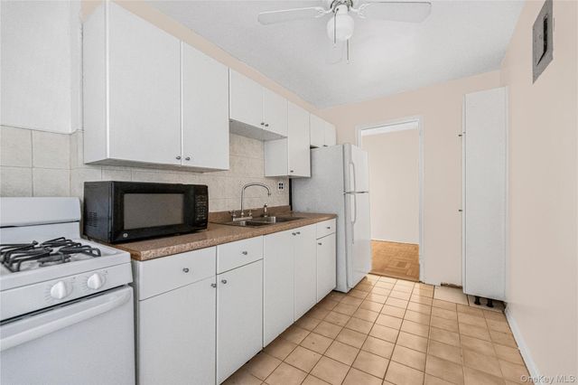 2835 Webb Avenue 3A, Bronx, NY 10468