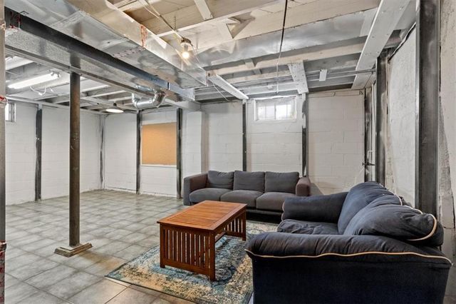 12802 7th Street, Grandview, MO 64030