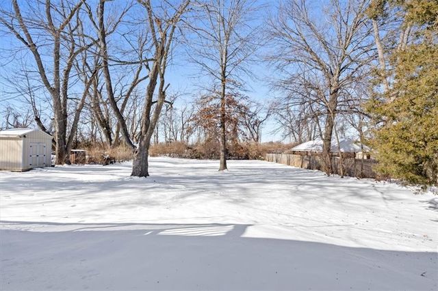 12802 7th Street, Grandview, MO 64030