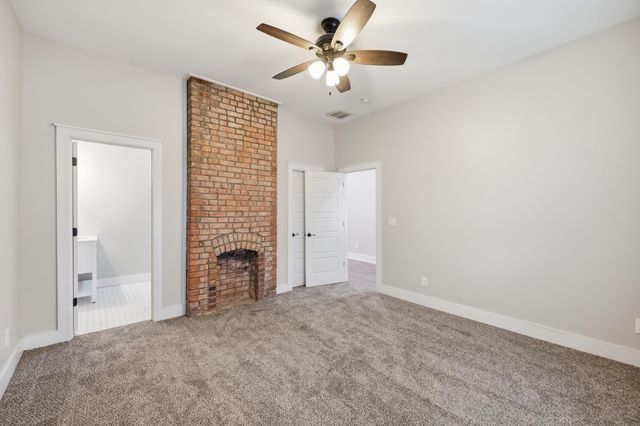 638 N Limestone, Lexington, KY 40508