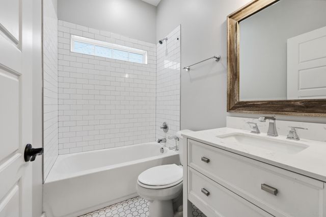 638 N Limestone, Lexington, KY 40508