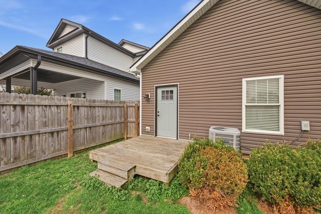 638 N Limestone, Lexington, KY 40508