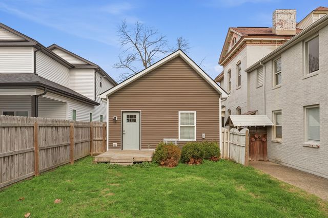 638 N Limestone, Lexington, KY 40508