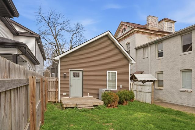 638 N Limestone, Lexington, KY 40508