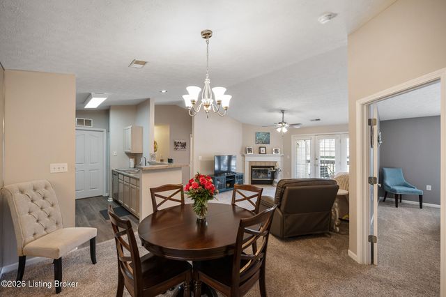 1209 Taxus Top Ln 201, Louisville, KY 40243