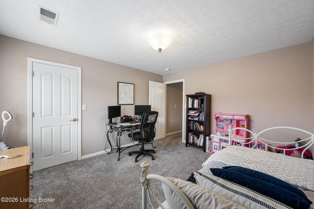 1209 Taxus Top Ln 201, Louisville, KY 40243