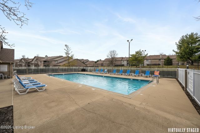 1209 Taxus Top Ln 201, Louisville, KY 40243