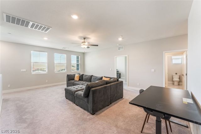 1867 Michael Springs Place, North Las Vegas, NV 89084