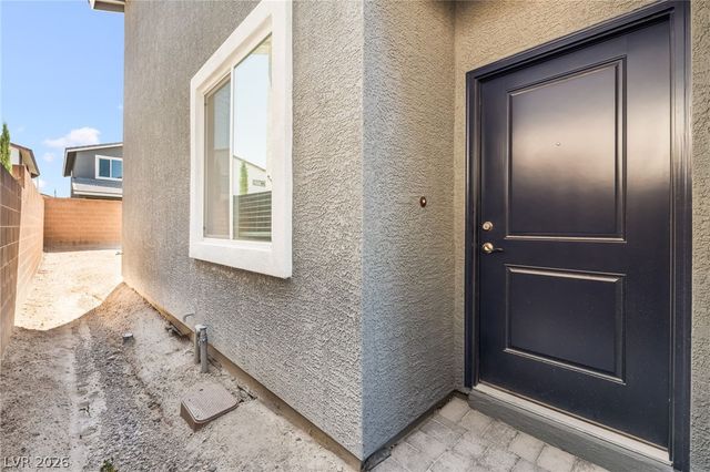 1867 Michael Springs Place, North Las Vegas, NV 89084