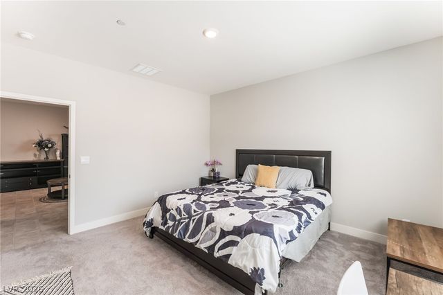1867 Michael Springs Place, North Las Vegas, NV 89084