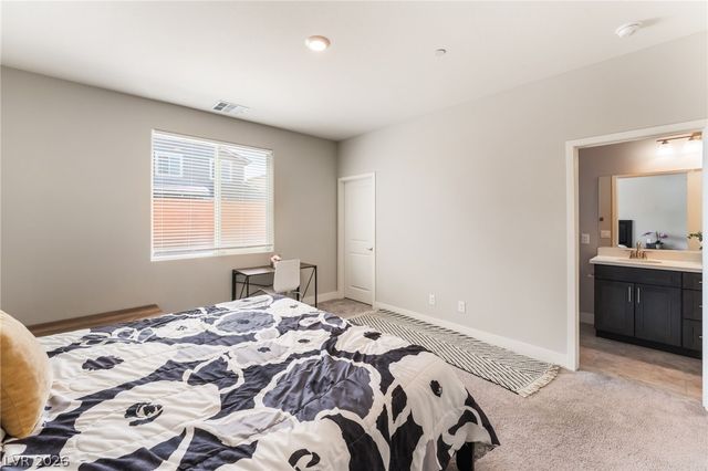 1867 Michael Springs Place, North Las Vegas, NV 89084