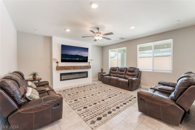 1867 Michael Springs Place, North Las Vegas, NV 89084