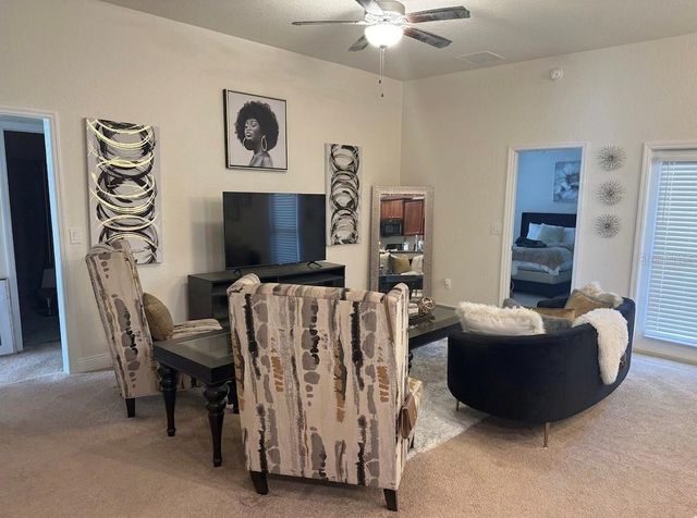 4450 NW 2ND AVENUE, Ocala, FL 34475