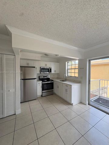 7510 SW 152nd Avenue C204, Miami, FL 33193