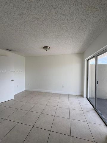 7510 SW 152nd Avenue C204, Miami, FL 33193