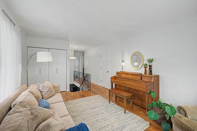 2725 Parkview Boulevard, Robbinsdale, MN 55422