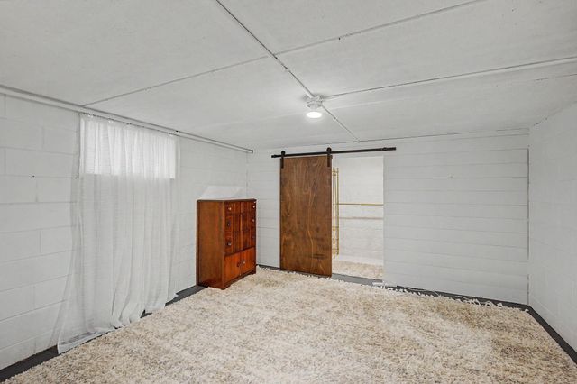 2725 Parkview Boulevard, Robbinsdale, MN 55422
