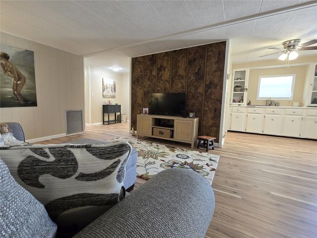 6710 36TH AVENUE E 145, Palmetto, FL 34221