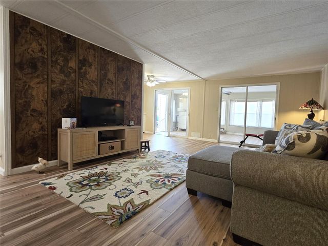 6710 36TH AVENUE E 145, Palmetto, FL 34221