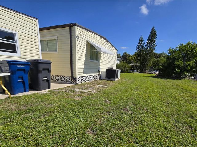 6710 36TH AVENUE E 145, Palmetto, FL 34221