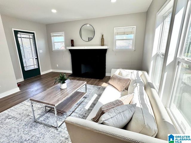 2104 31ST STREET ENSLEY SW, Birmingham, AL 35208