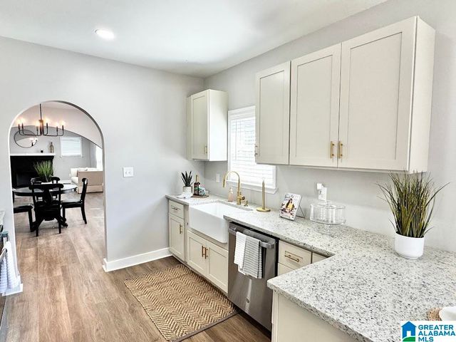 2104 31ST STREET ENSLEY SW, Birmingham, AL 35208