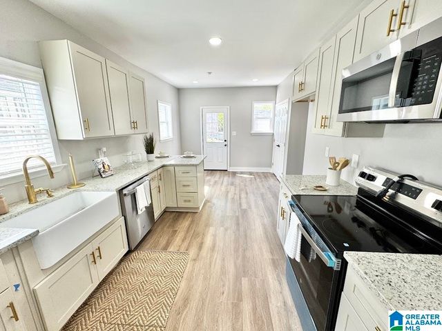 2104 31ST STREET ENSLEY SW, Birmingham, AL 35208