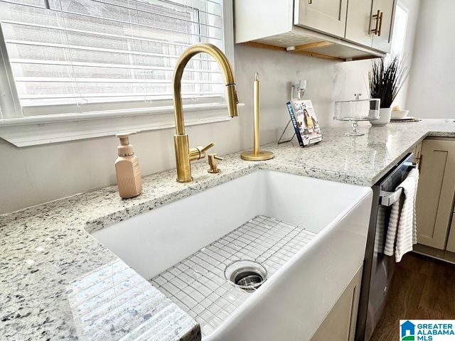 2104 31ST STREET ENSLEY SW, Birmingham, AL 35208