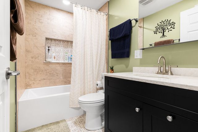 1S115 Euclid Avenue, Villa Park, IL 60181