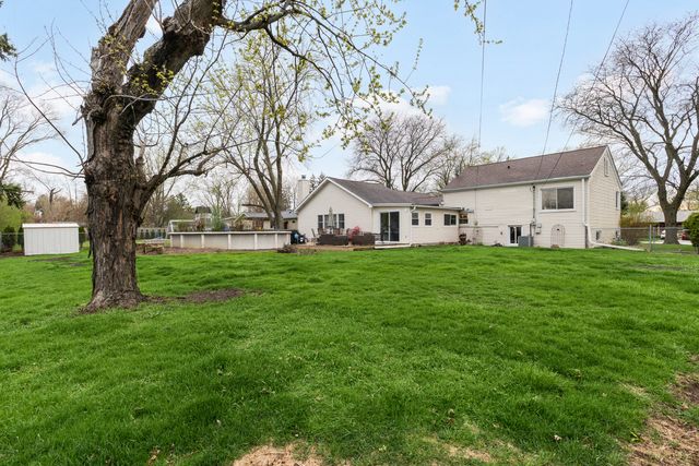 1S115 Euclid Avenue, Villa Park, IL 60181