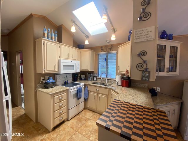 2010 S Crow Avenue, Apache Junction, AZ 85119