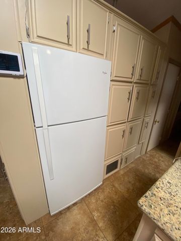 2010 S Crow Avenue, Apache Junction, AZ 85119