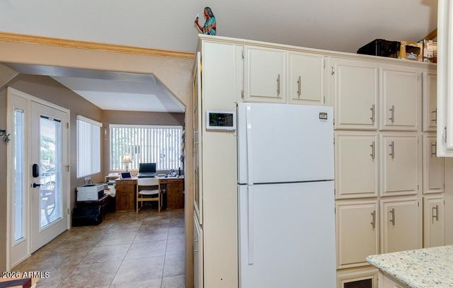 2010 S Crow Avenue, Apache Junction, AZ 85119