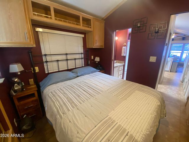 2010 S Crow Avenue, Apache Junction, AZ 85119